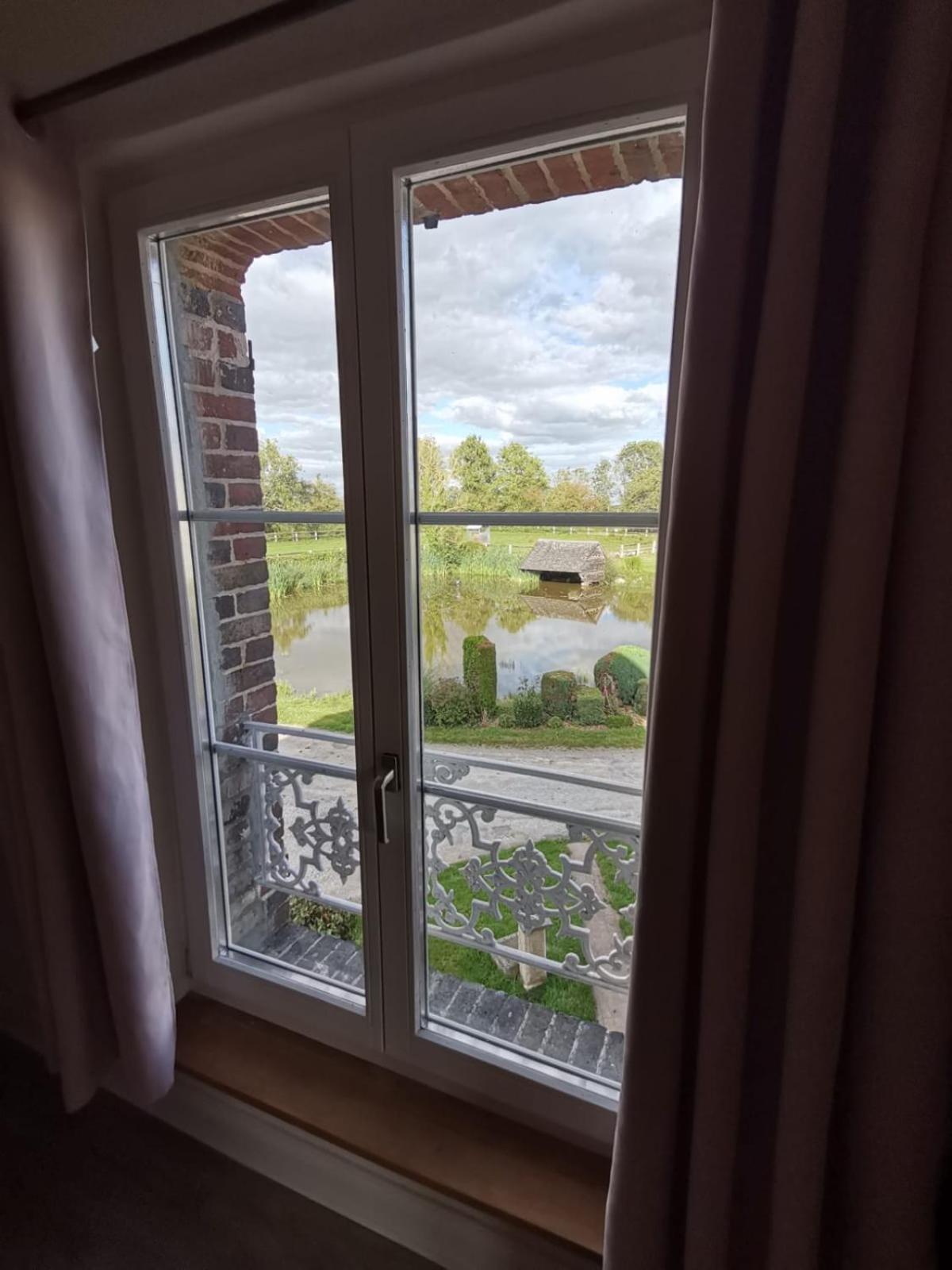 Manoir Du Taillis Bed & Breakfast Heugon Exterior photo